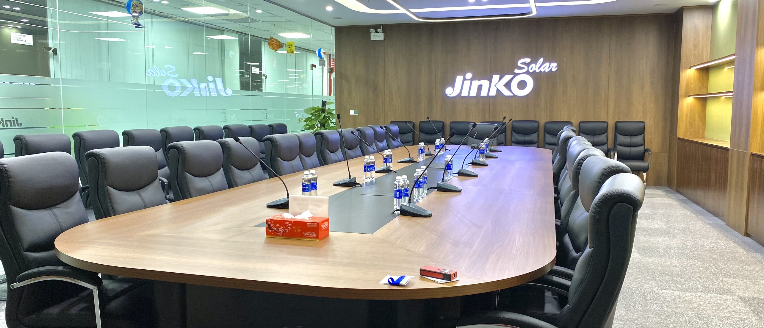 Thi công thiết kế nội thất văn phòng khu công nghiệp